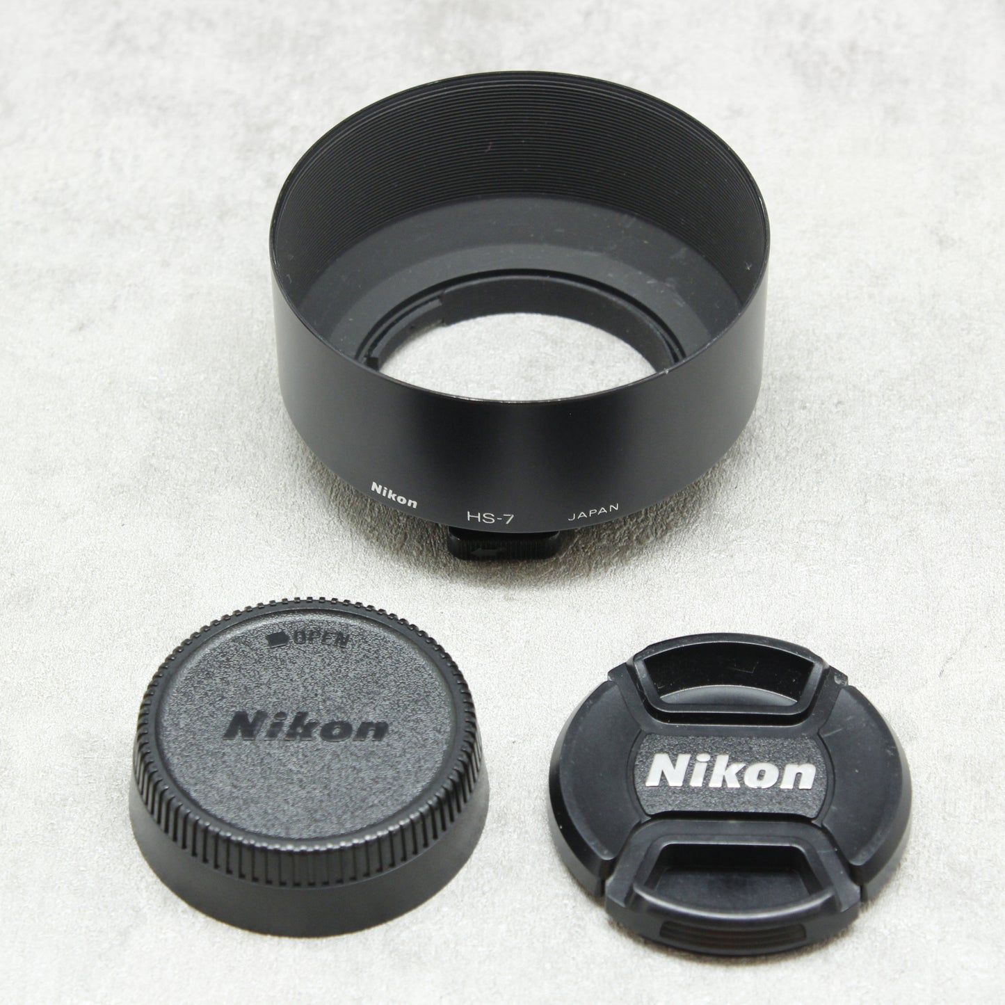 中古品 Nikon NIKKOR AF MICRO 105mm F2.8 D 【7月15日(土)のYouTube生配信でご紹介】