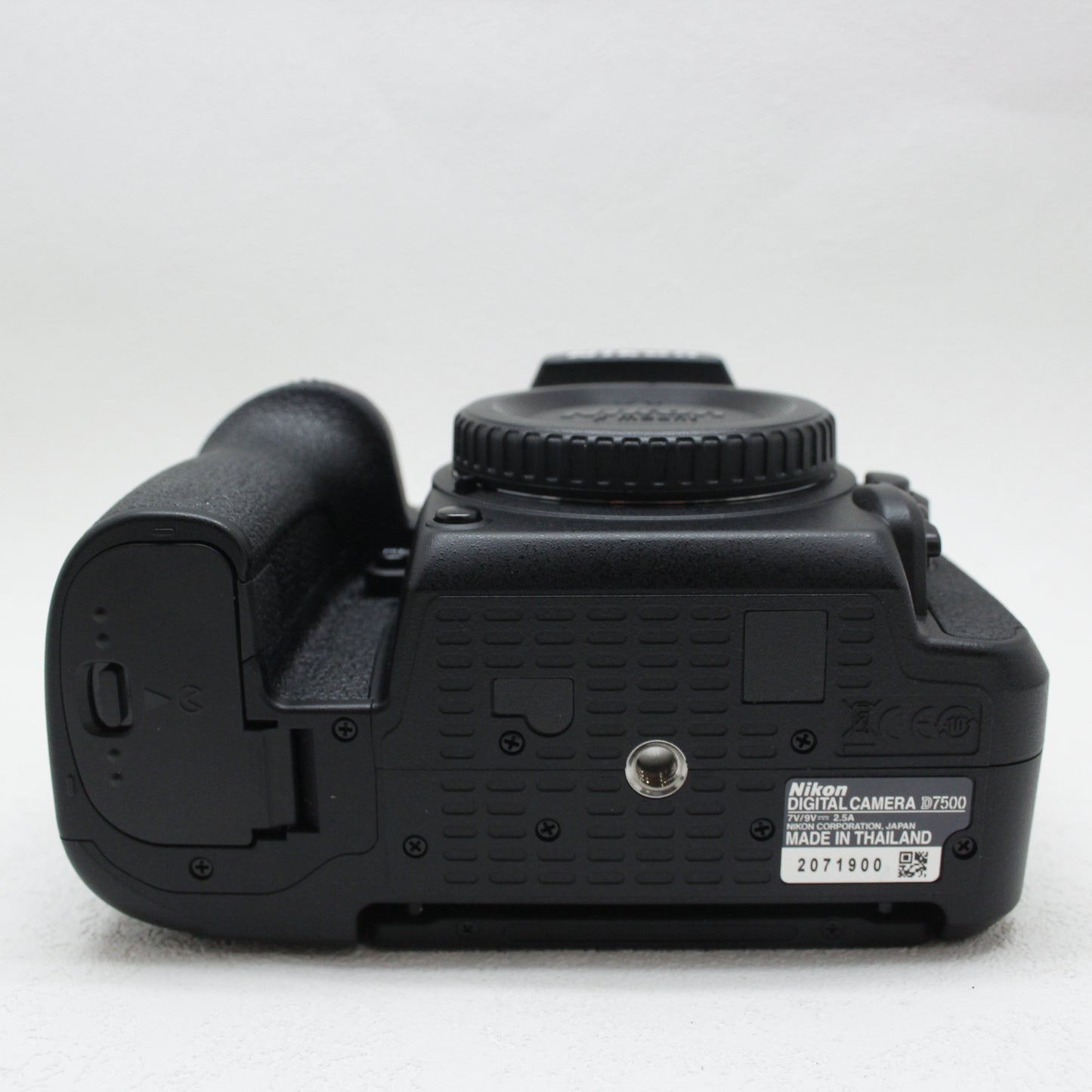 中古品 Nikon D7500 ボディ