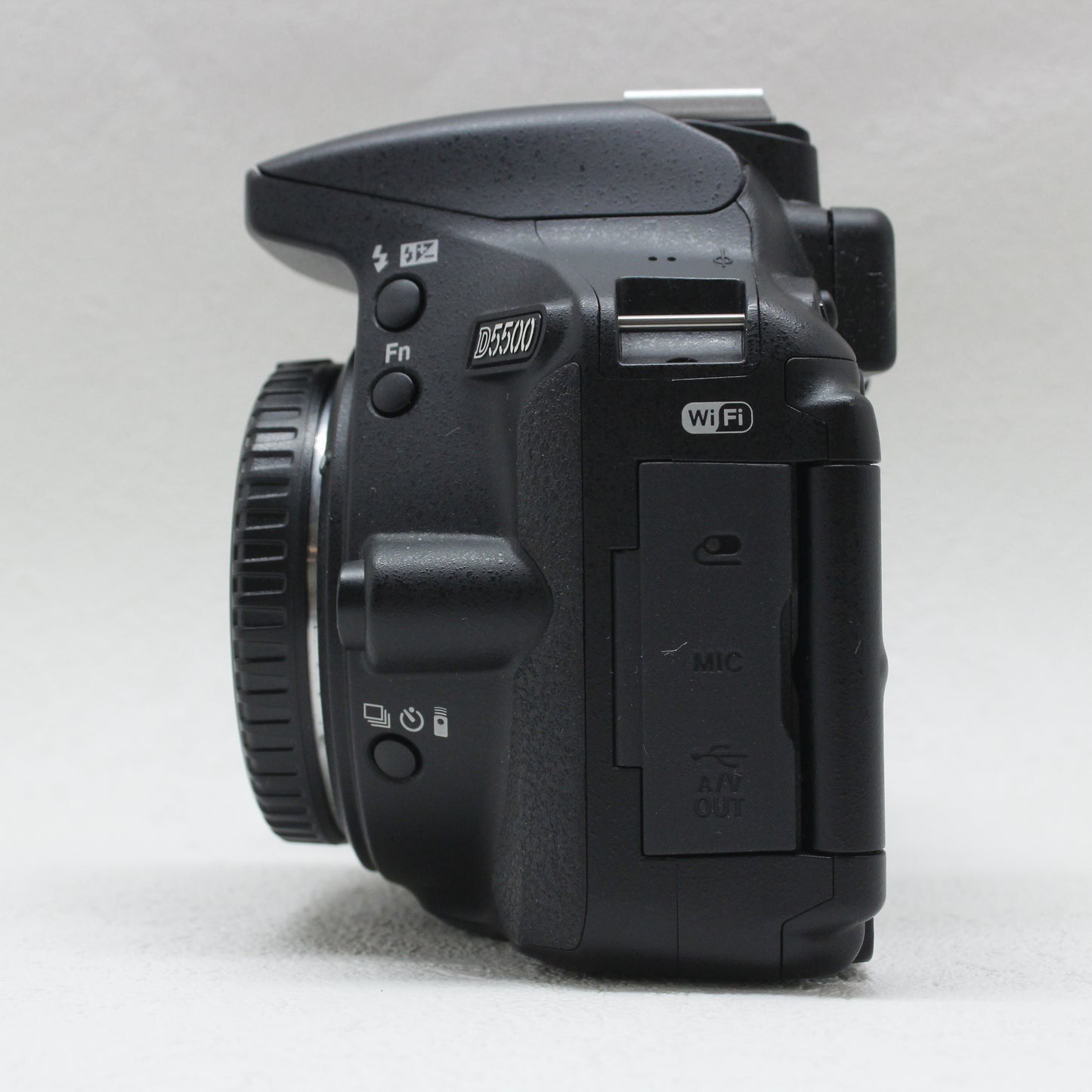 中古品  Nikon D5500 ボディ