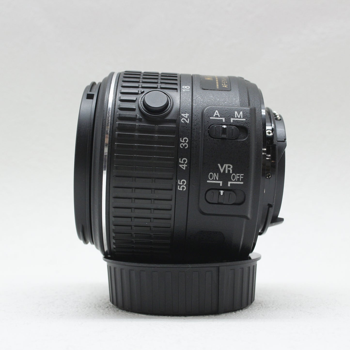 中古品  Nikon AF-S DX 18-55mm F3.5-5.6G VR Ⅱ