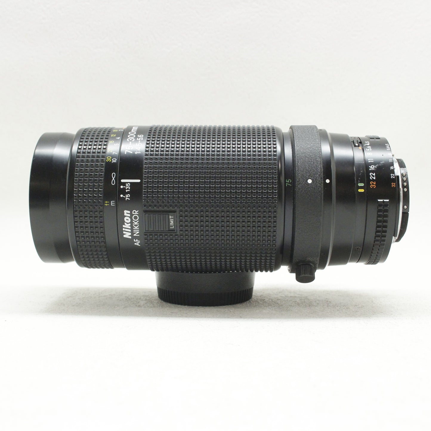 中古品 Nikon AF NIKKOR 75-300mm F4.5-5.6S