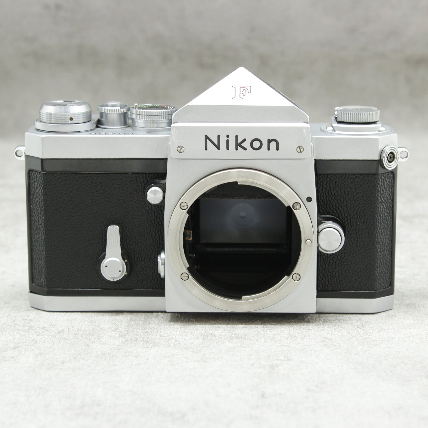 中古品 Nikon F アイレベル【4月29日(土)のYouTube生配信でご紹介】