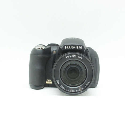中古　FUJIFILM FINEPIX HS10