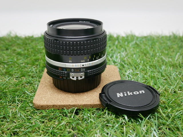 中古品 Nikon Ai-S NIKKOR 28mm F3.5
