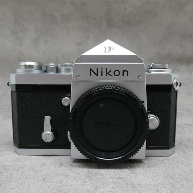 中古品 Nikon Fアイレベルシルバー 中期モデル
