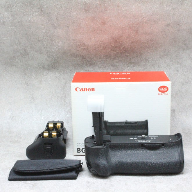 中古品 Canon BG-E11 グリップ