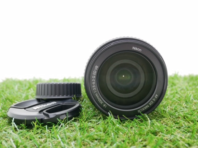 中古品 Nikon AF-S NIKKOR 18-300mm f3.5-6.3 VR