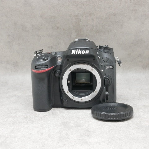 中古品 Nikon D7100