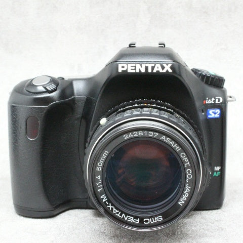 中古品 PENTAX istD S2 + smc PENTAX -M 50mm F1.4 【10月30日(日)のYouTube生配信でご紹介】