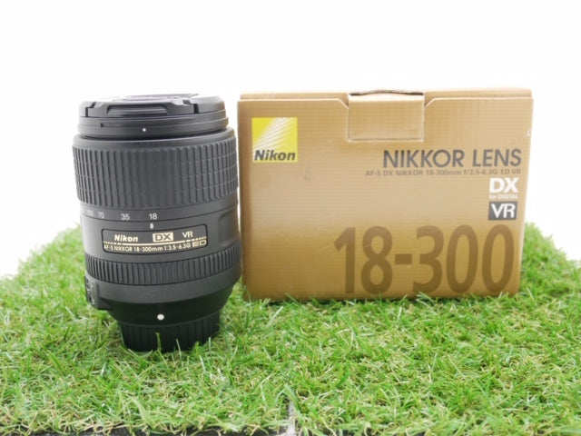 中古品 Nikon AF-S NIKKOR 18-300mm f3.5-6.3 VR