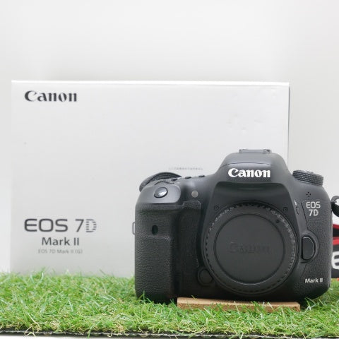 中古品 Canon EOS 7DMark�Uボディ
