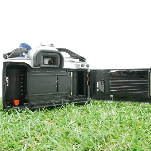 中古品 Canon EOS kiss5＆EF 28-90mm F4-5.6 �U 標準レンズキット