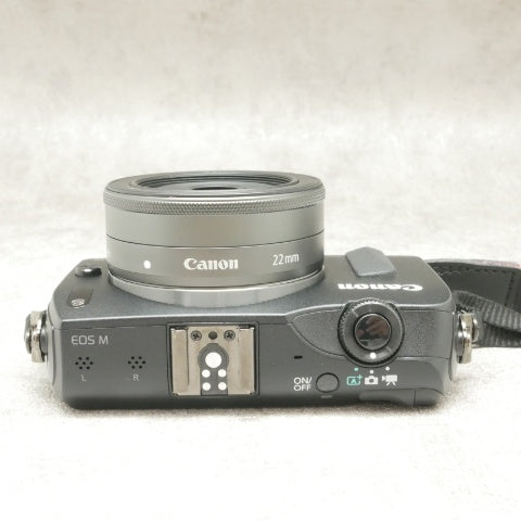 中古品 Canon EOS M EF-M22 STM レンズキット