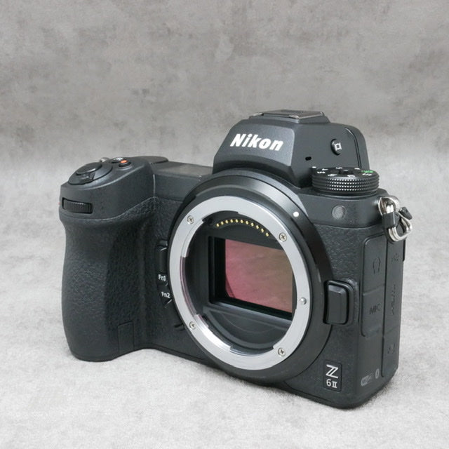 中古品 Nikon Z6�Uボディ