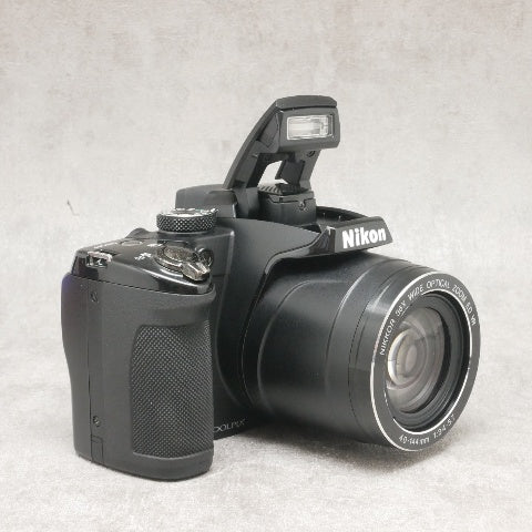 中古品 Nikon Coolpix P500 ブラック