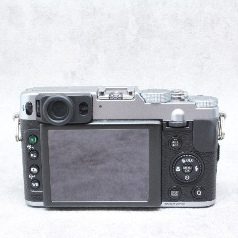 中古品 FUJIFILM X20 Silver – サトカメオンラインショップ