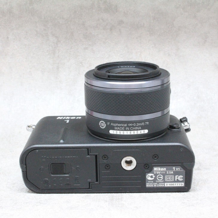 中古品 Nikon 1 V1 標準レンズキット