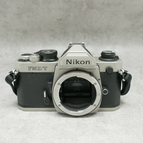 中古品 Nikon NEW FM2/T ボディ