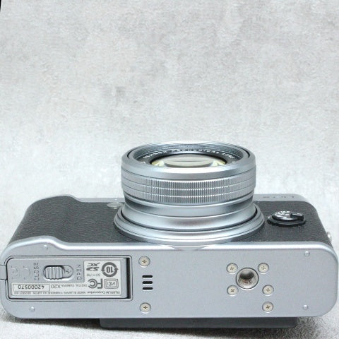 中古品 FUJIFILM X20 Silver – サトカメオンラインショップ