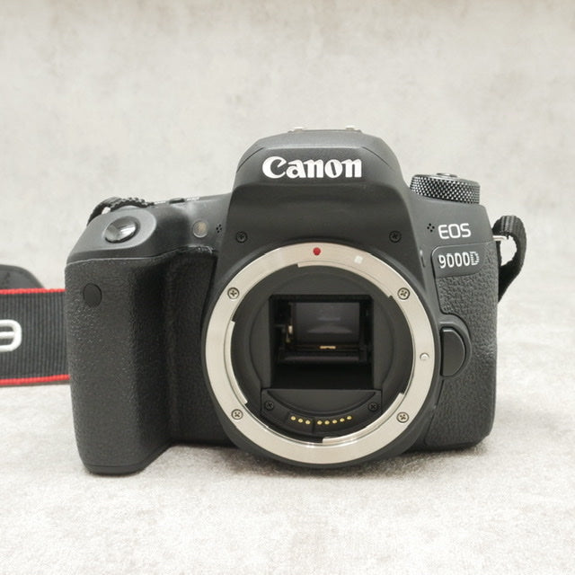 Canon EOS9000D Wズームキット
