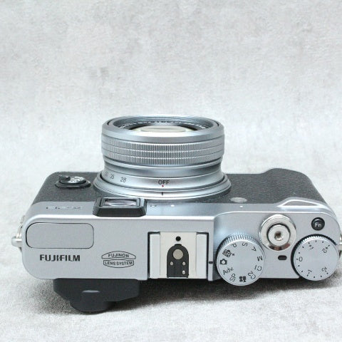 中古品 FUJIFILM X20 Silver – サトカメオンラインショップ