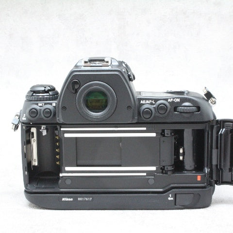 中古品 Nikon F6 ボディ
