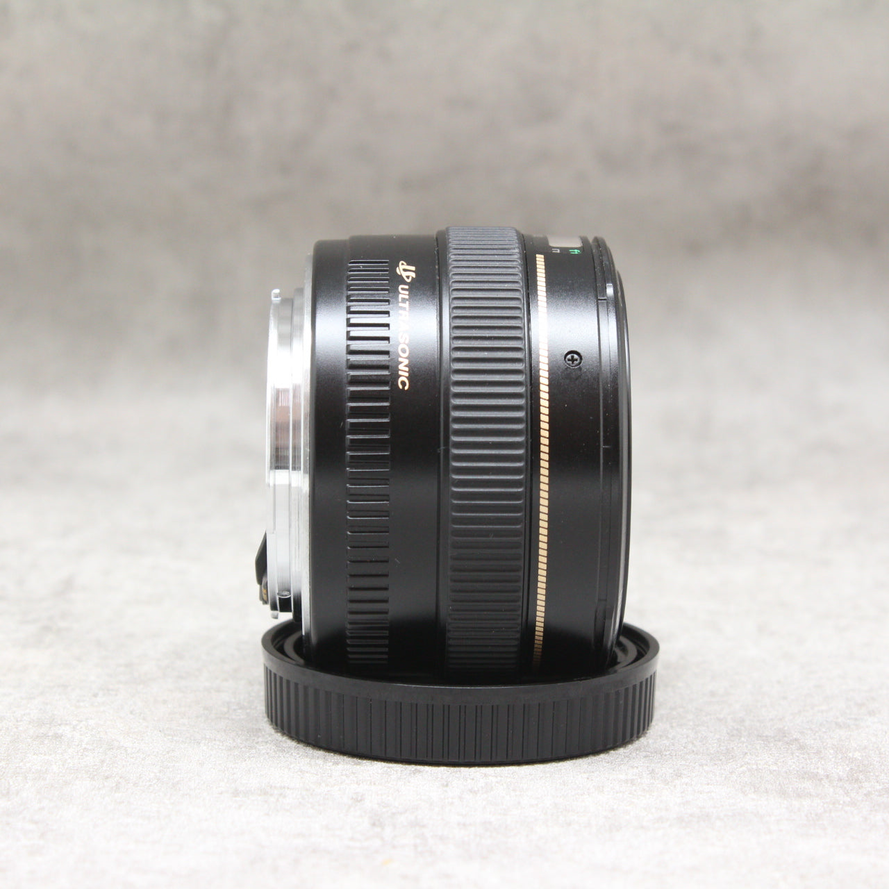 中古品 Canon EF 50mm F1.4 USM さんぴん商会