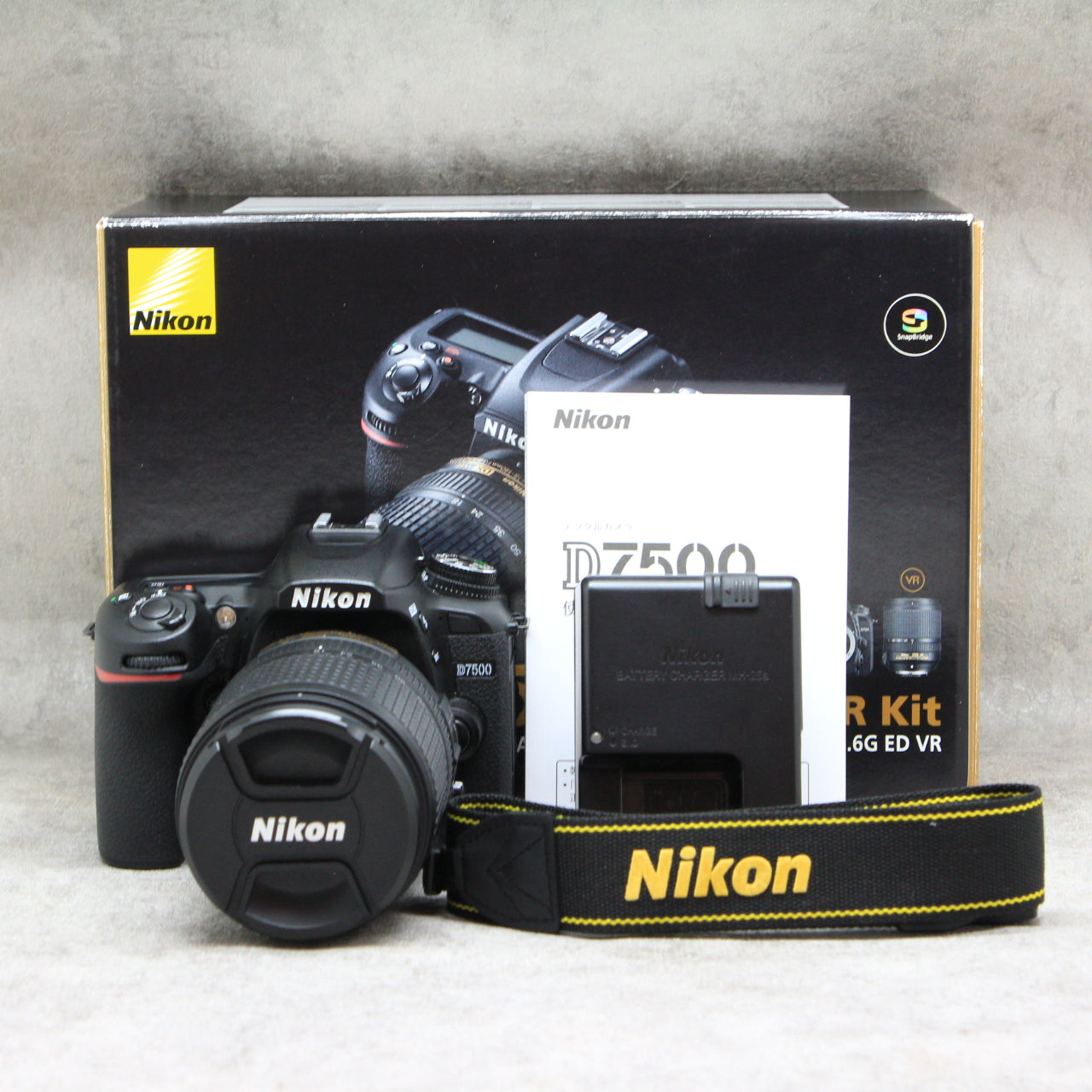 中古品 Nikon D7500 レンズキット ハヤト商会