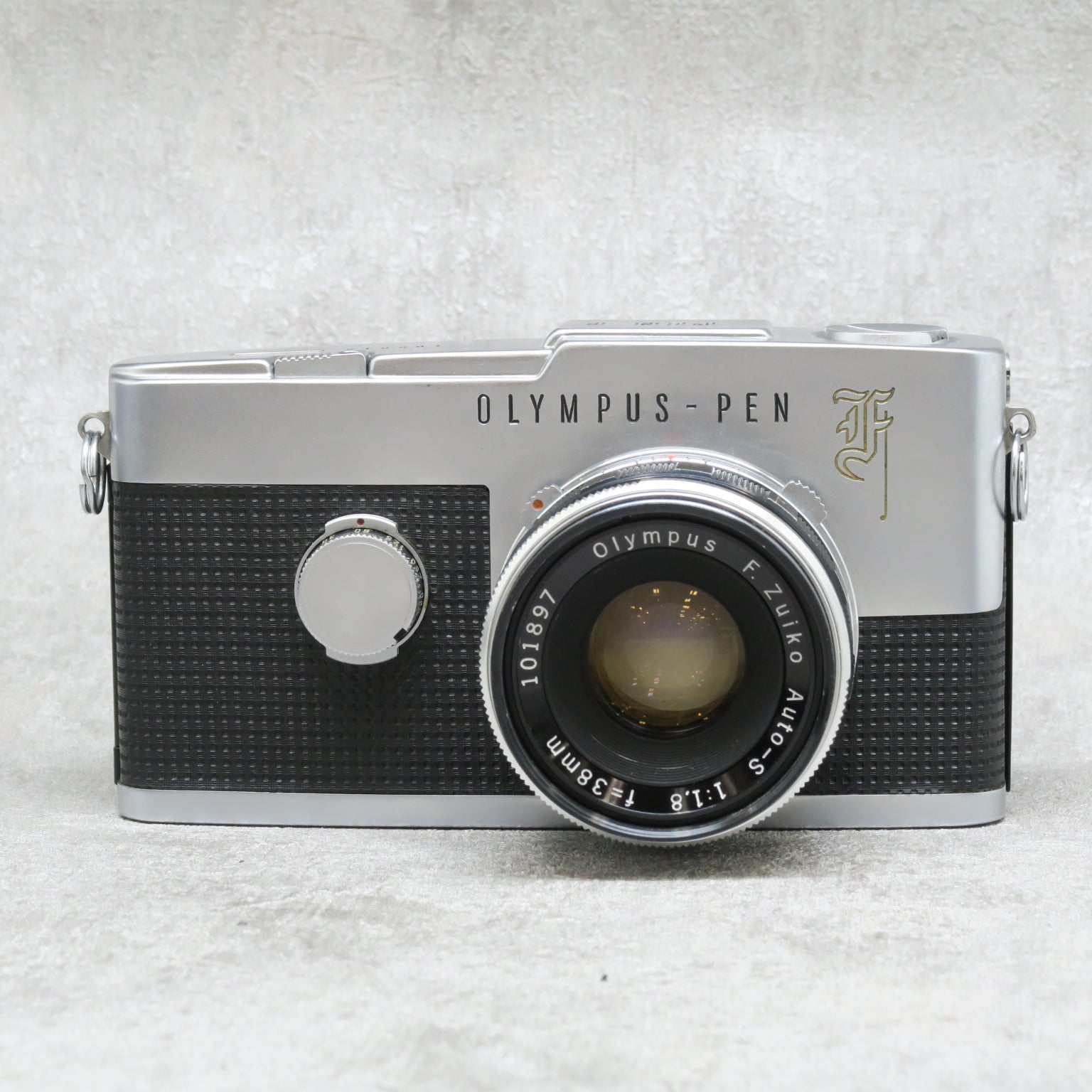 中古品 OLYMPUS PEN F ＋F.Zuiko Auto-S 38mm F1.8 さんぴん商会