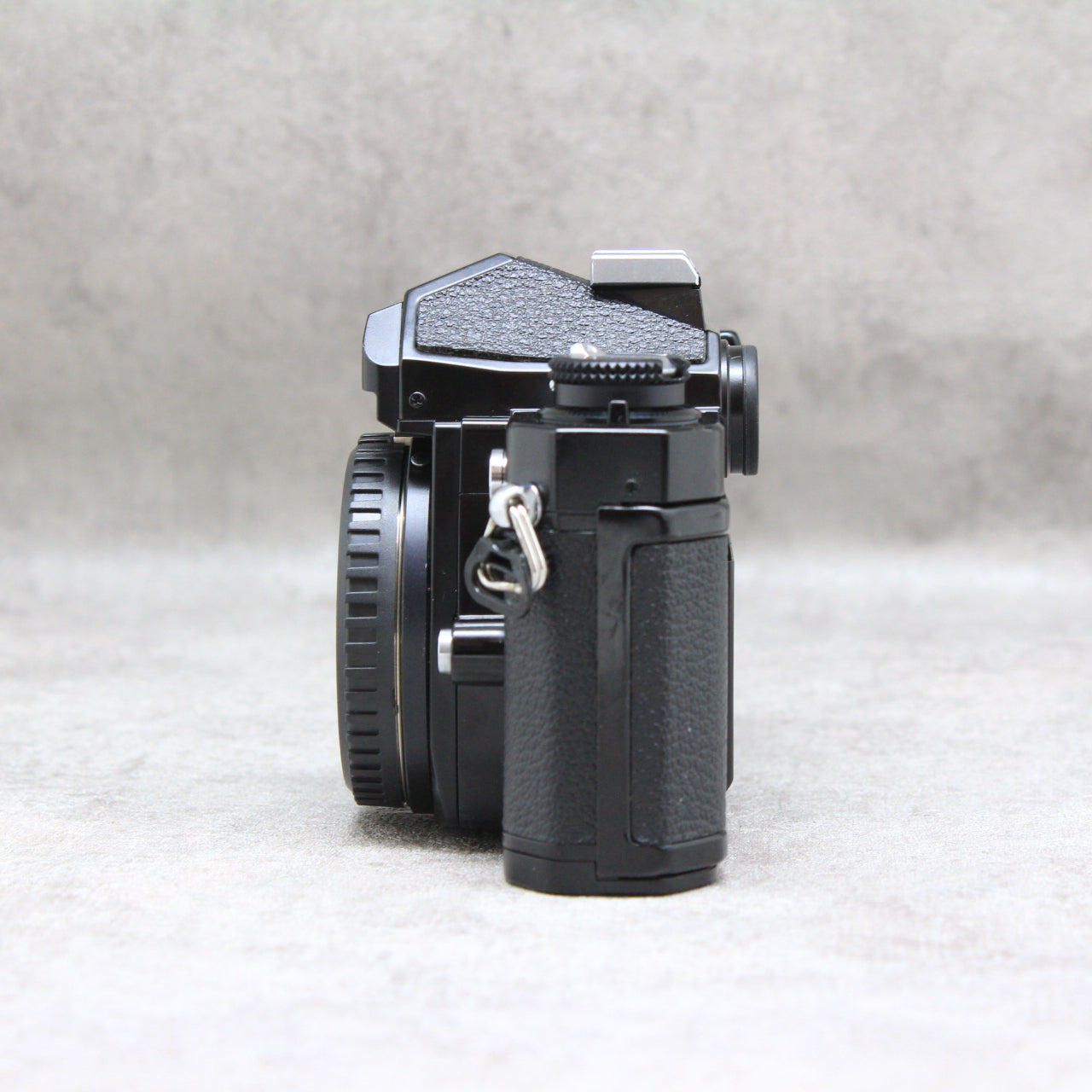 中古品 Nikon FM ブラック ボディ ☆10月15日(土)のYouTube生配信でご