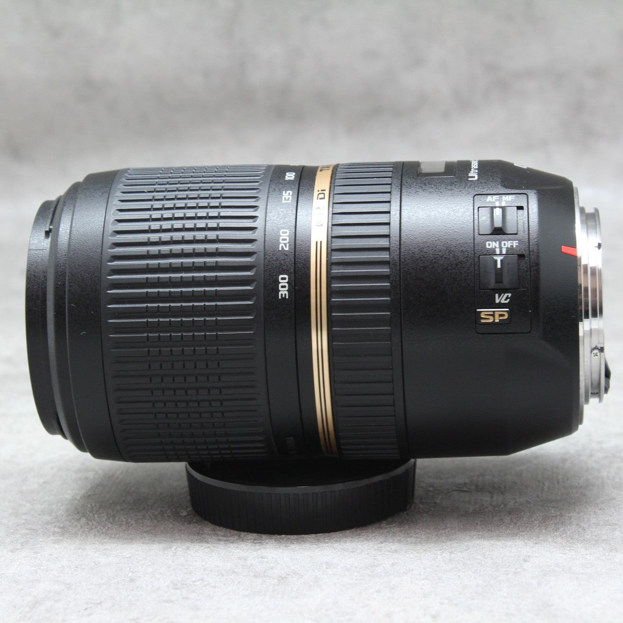 中古品 TAMRON SP 70-300mm F/4-5.6 Di VC USD (Model A005)  CanonEFマウント【10月8日(土)のYouTube生配信でご紹介】