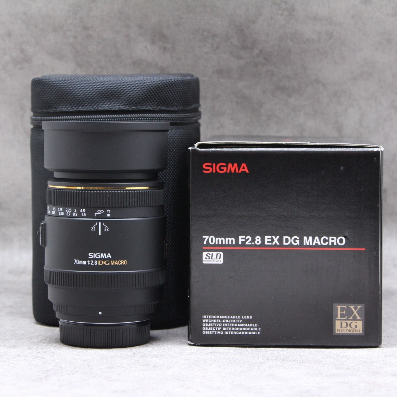 SIGMA 70mm F2.8EX DG MACRO　Fマウント　付属品完備美品