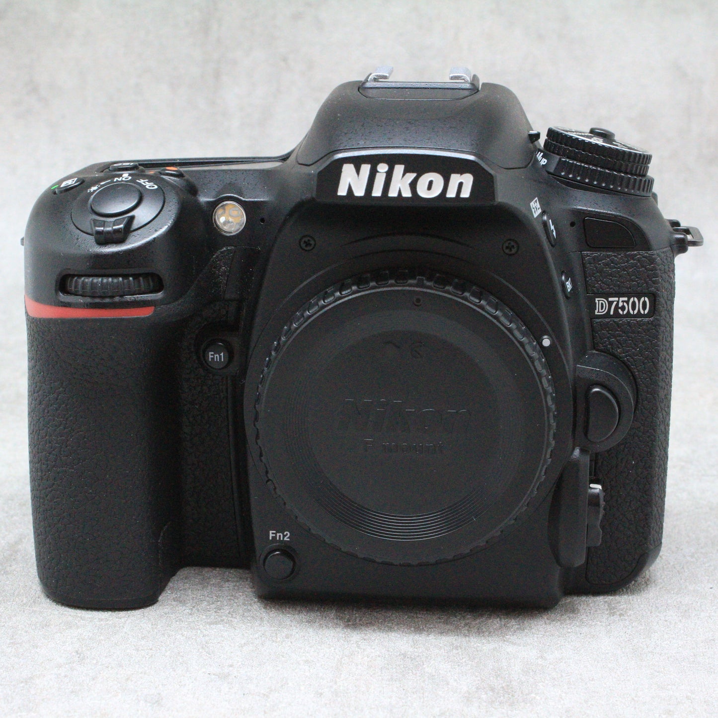 中古品 Nikon D7500 ボディ さんぴん商会