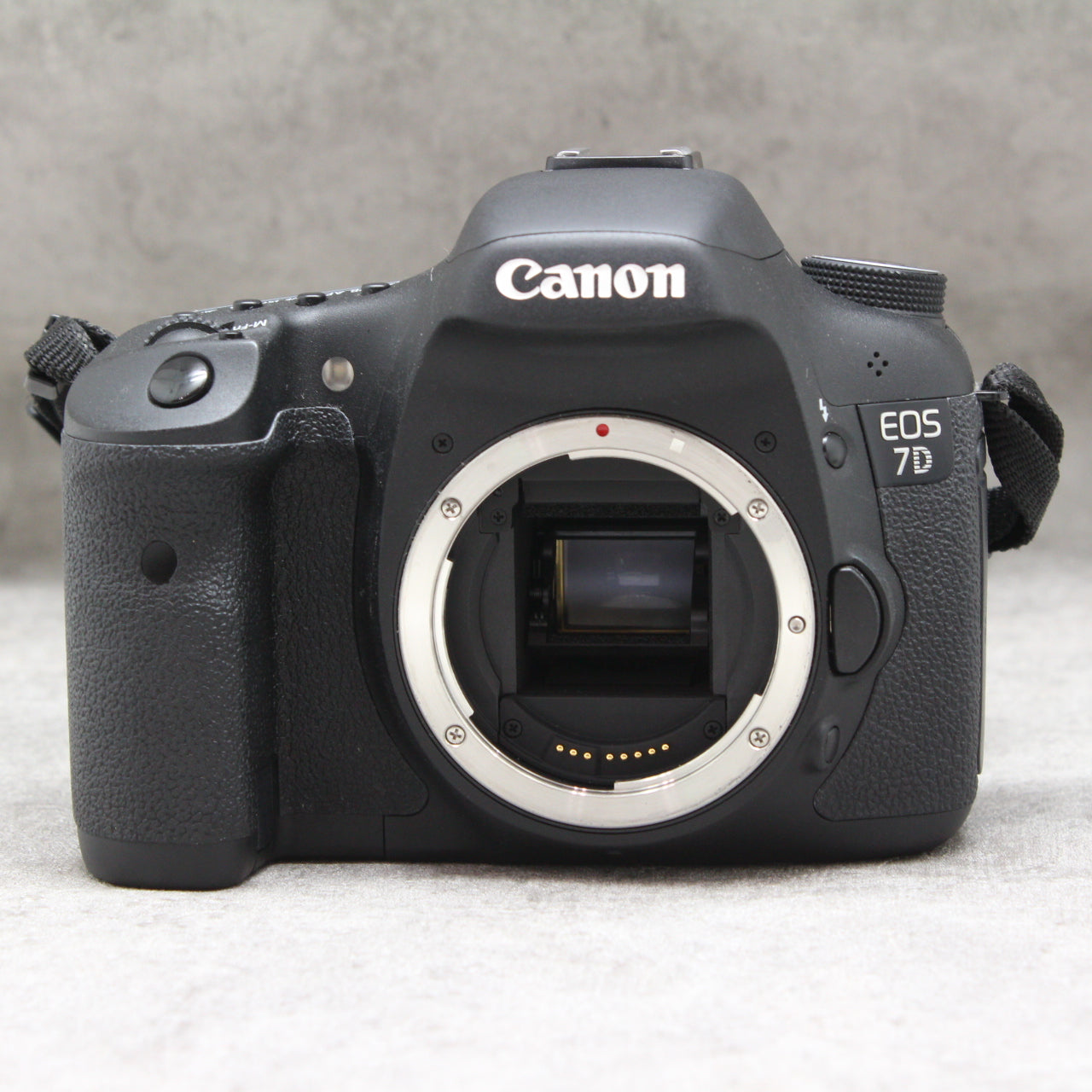 中古品 Canon EOS 7D ボディ ☆10月1日のYouTube生配信で