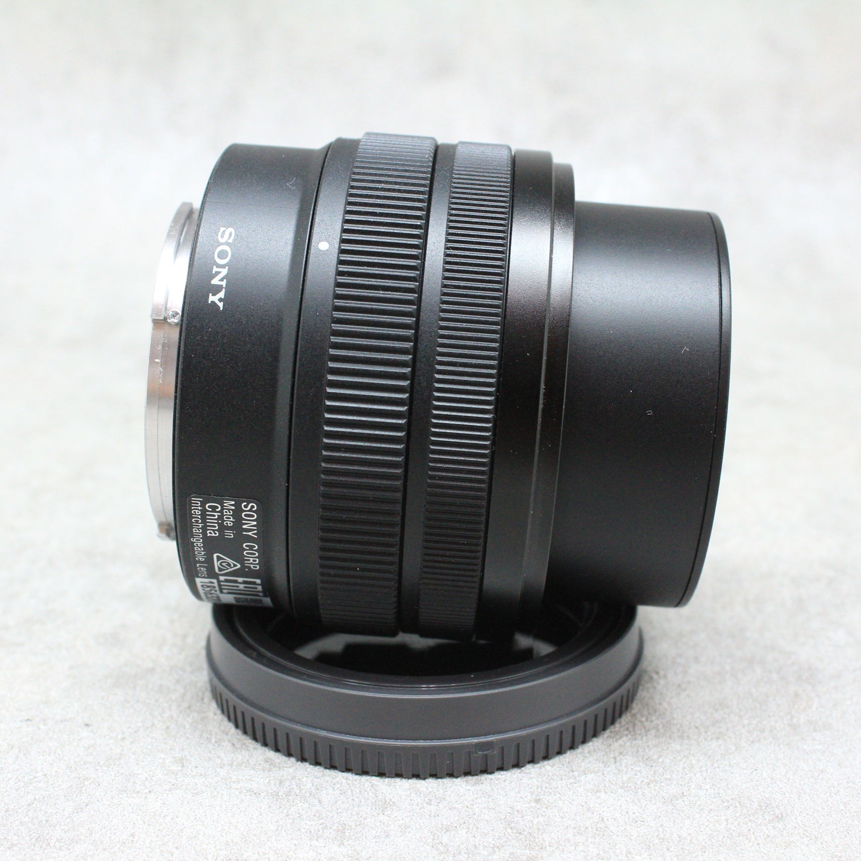 中古品 SONY FE 28-60mm F4-5.6 SEL2860 【Eマウント用】☆4月6日(木)のYouTube生配信でご紹介☆