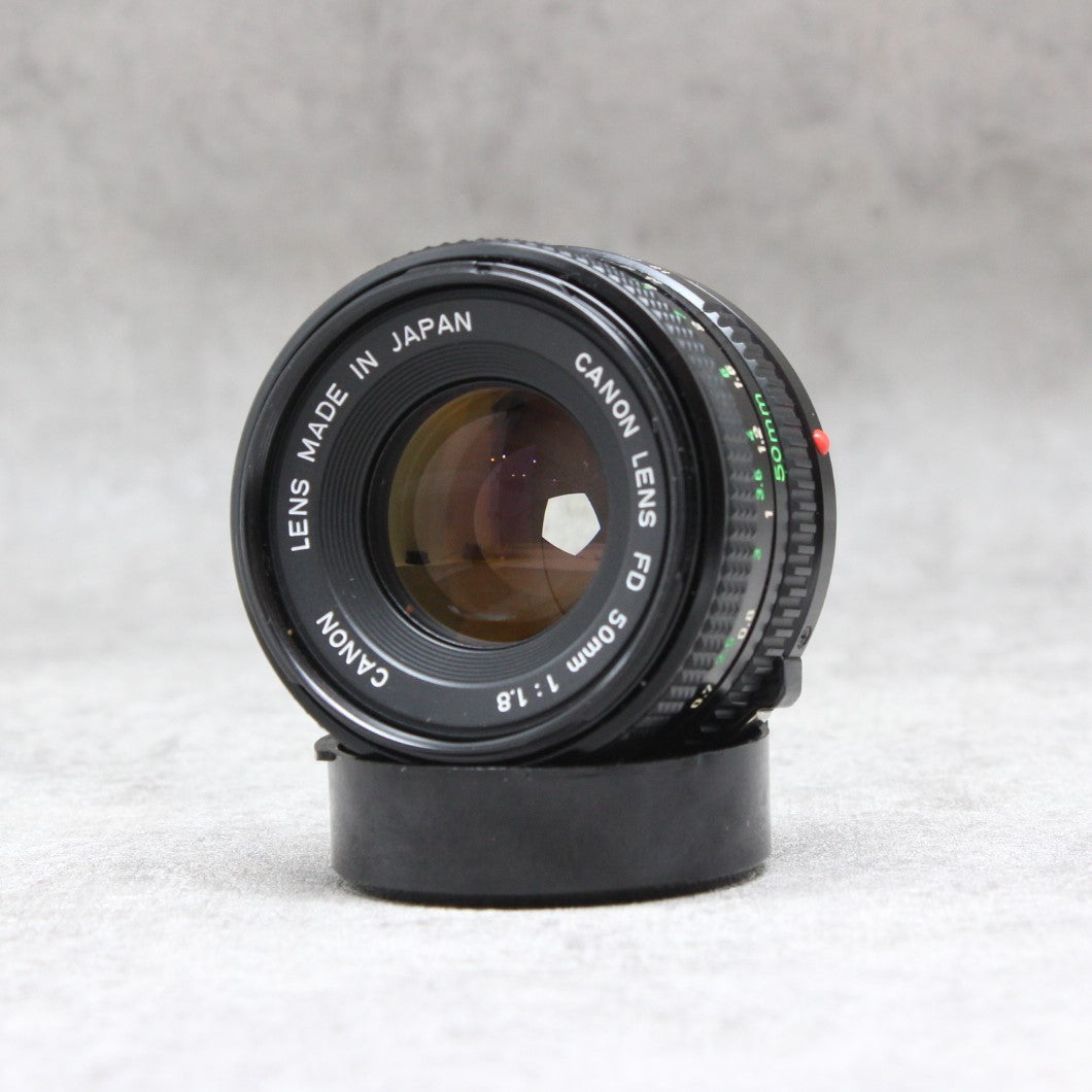 高級素材使用ブランド 【美品】 Canon F1.8 人気の単焦点 50mm NewFD 