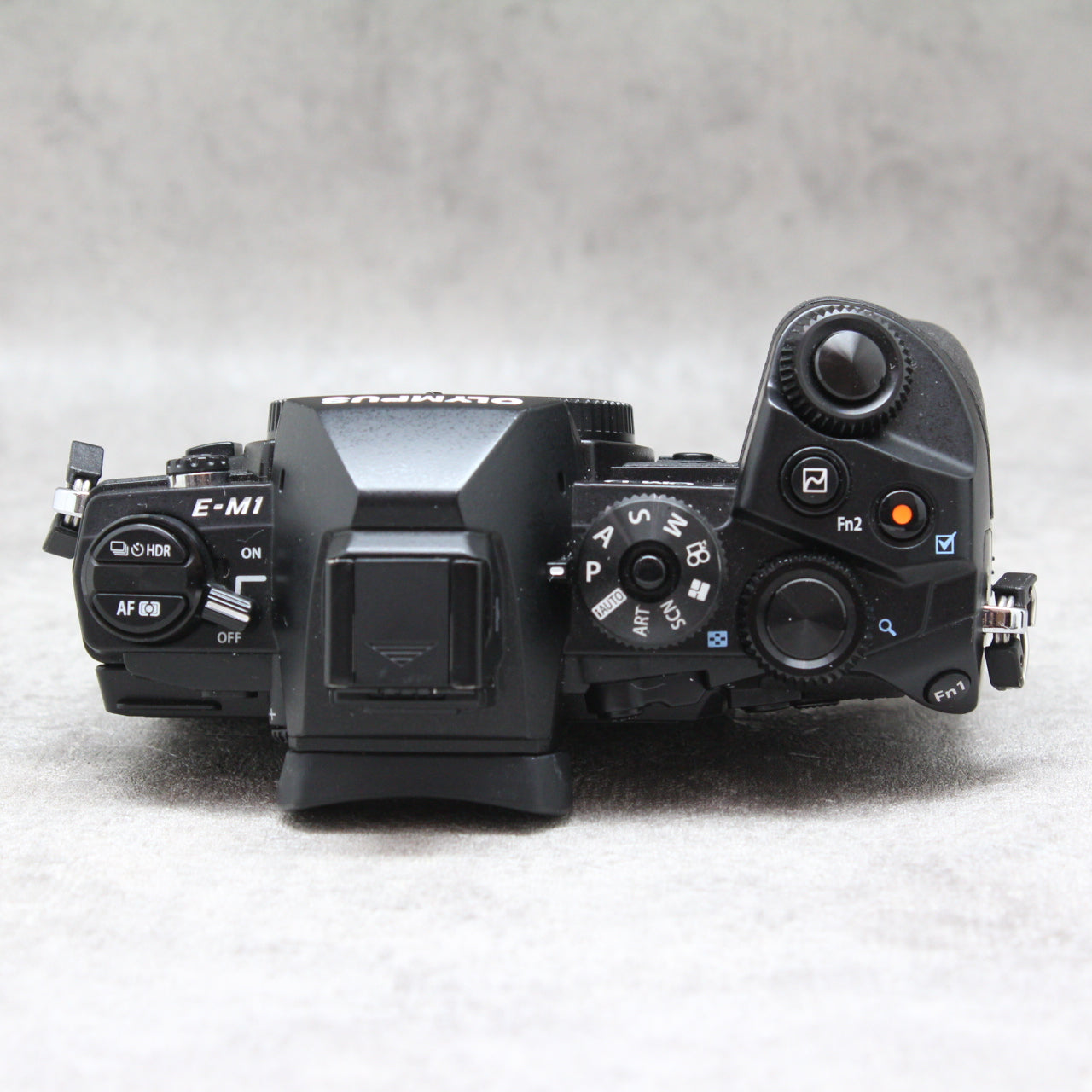 中古品 OLYMPUS OM-D E-M1 さんぴん商会