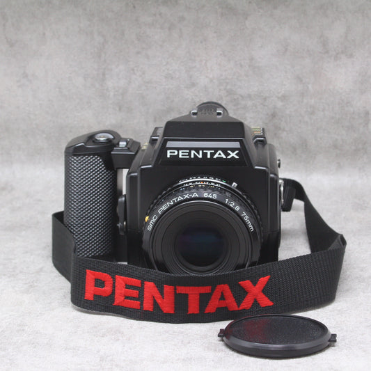 中古品 PENTAX645＋SMC PENTA-A645 75mm F2.8【11月26日(土)のYouTube生配信でご紹介】