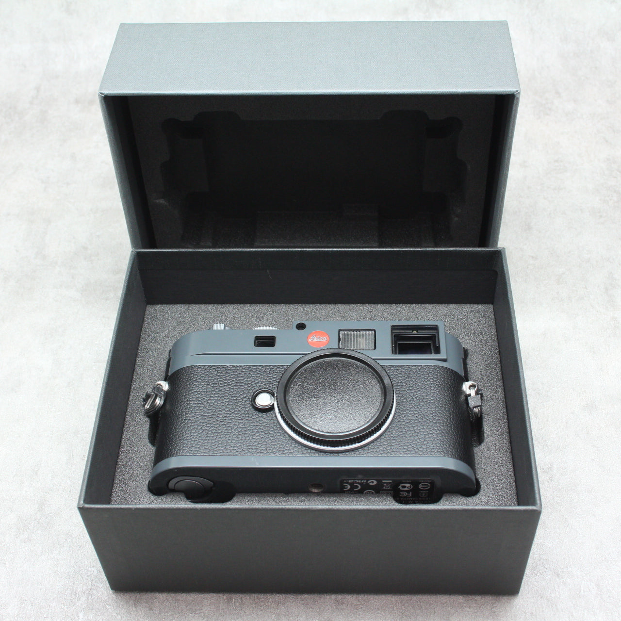 中古品 Leica M-E (Typ 220)【12月3日(土)のYouTube生配信でご紹介】
