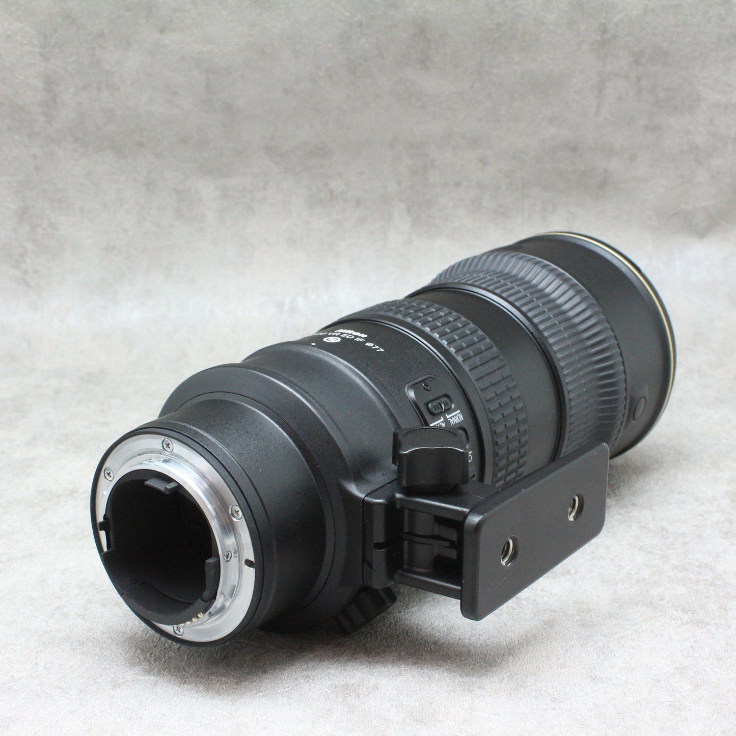 中古品 Nikon AF-S VR Zoom-Nikkor ED 70-200mm F2.8G(IF) さんぴん