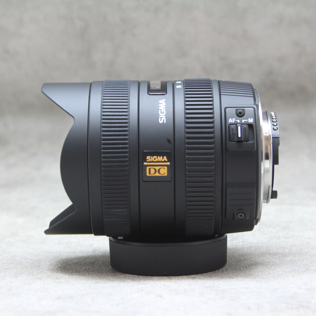 シグマ　ニコン用8-16mmF4.5-5.6DC HSM