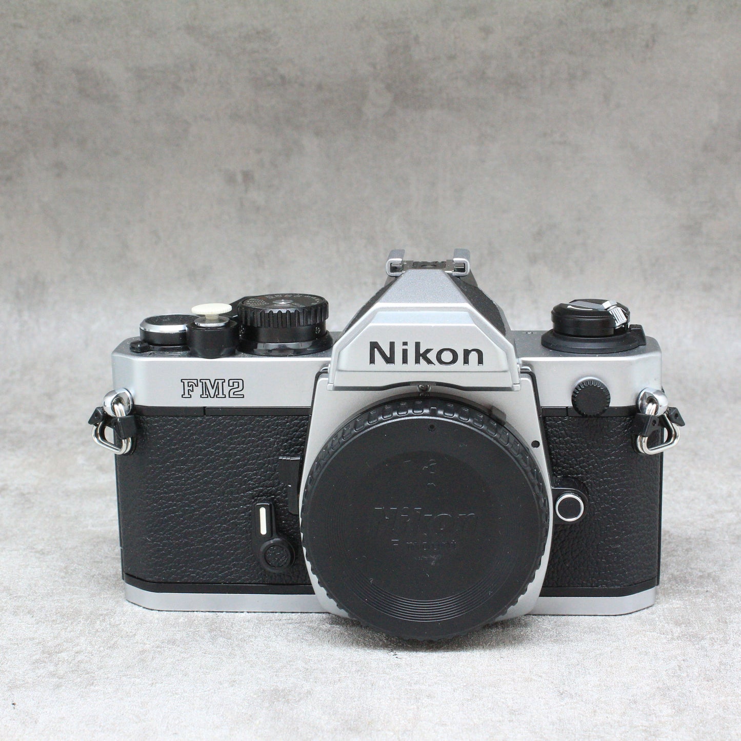 中古品 Nikon New FM2 シルバーボディ