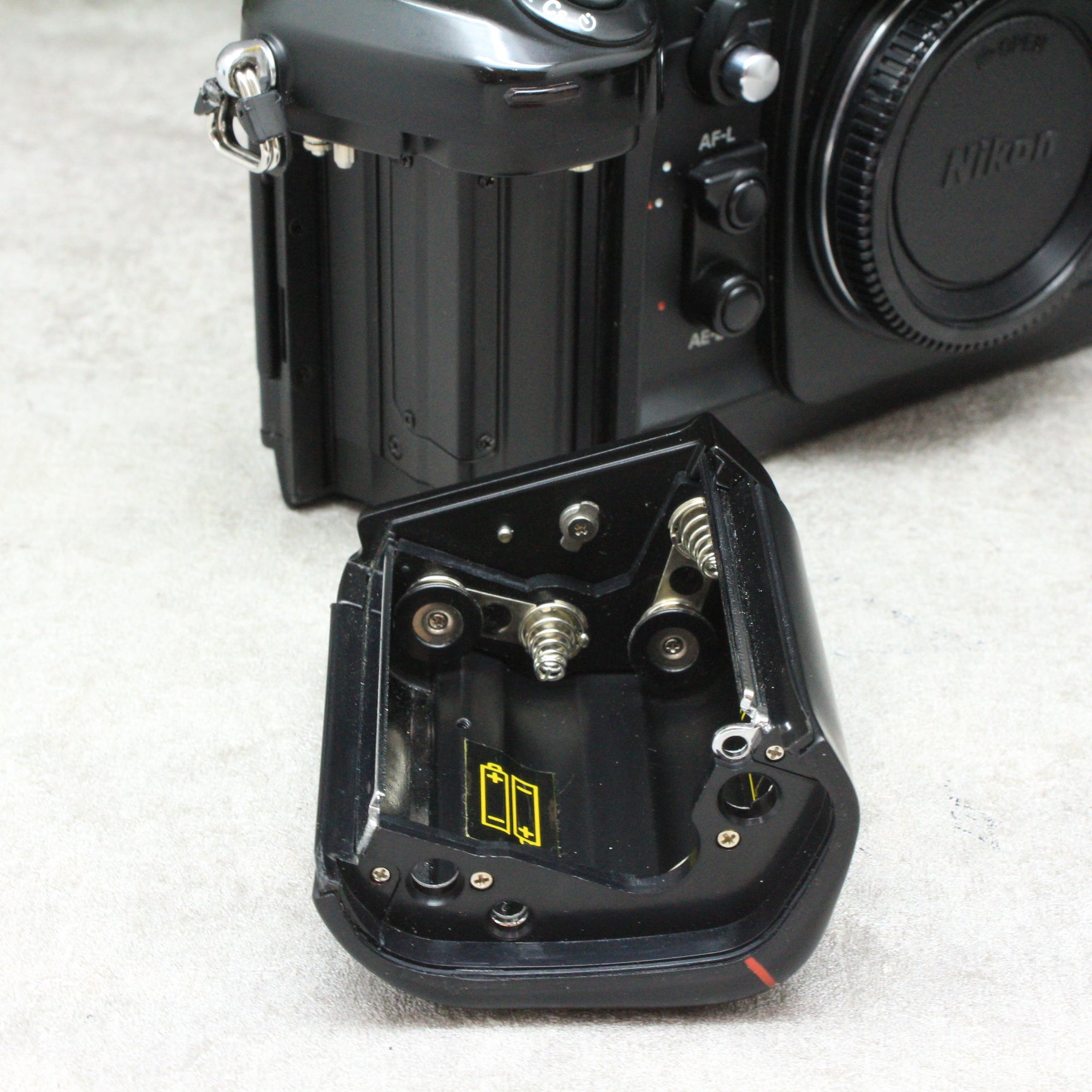 中古品 Nikon F4 ボディ ハヤト商会 – サトカメオンラインショップ