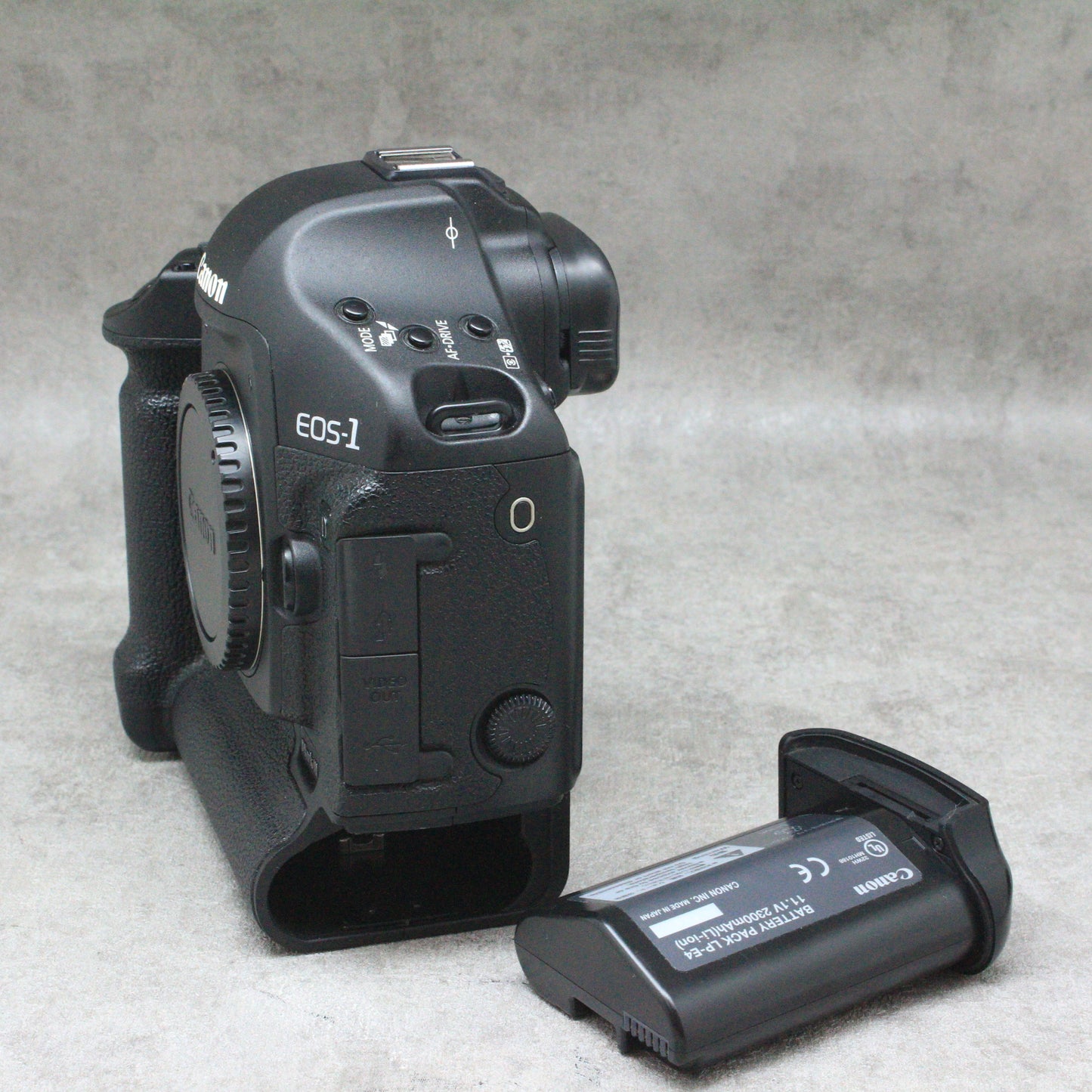 中古品 Canon EOS-1D MarkⅢ ボディ ハヤト商会