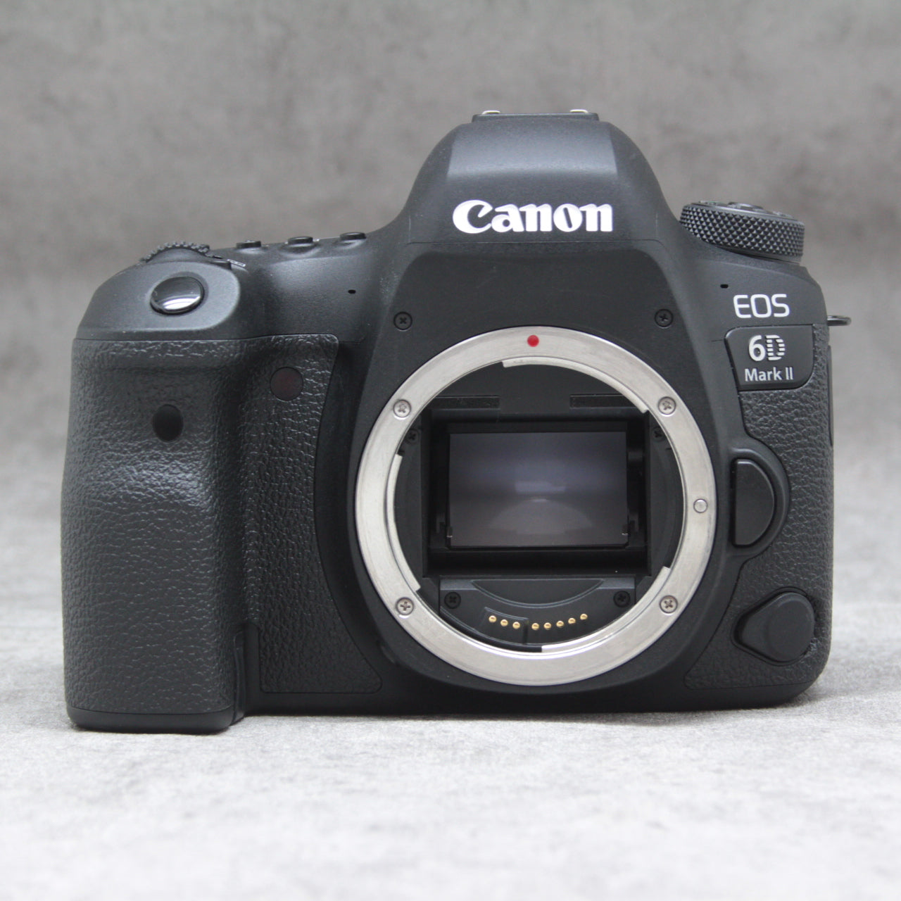 中古品 Canon EOS 6D Mark II + EF 24ｰ105mm IS STM キット ※3月12日 