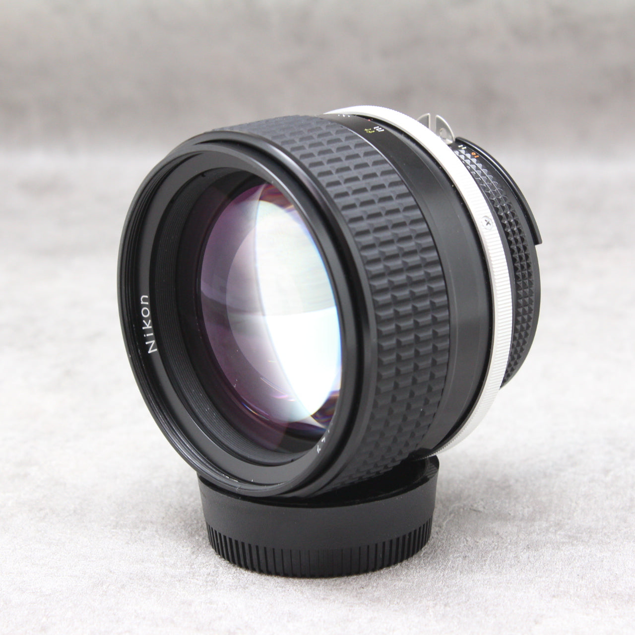 中古品 Nikon Ai-S NIKKOR 85mm F1.4 ☆10月1日(土)のYouTube生配信で