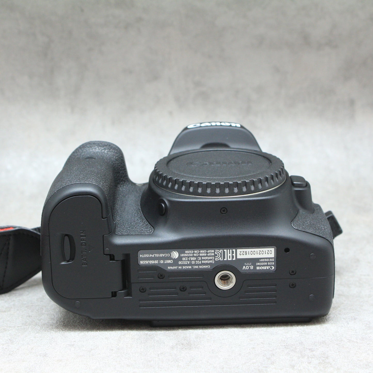 中古品 Canon EOS80D 18-135mm IS USM KIT さんぴん商会