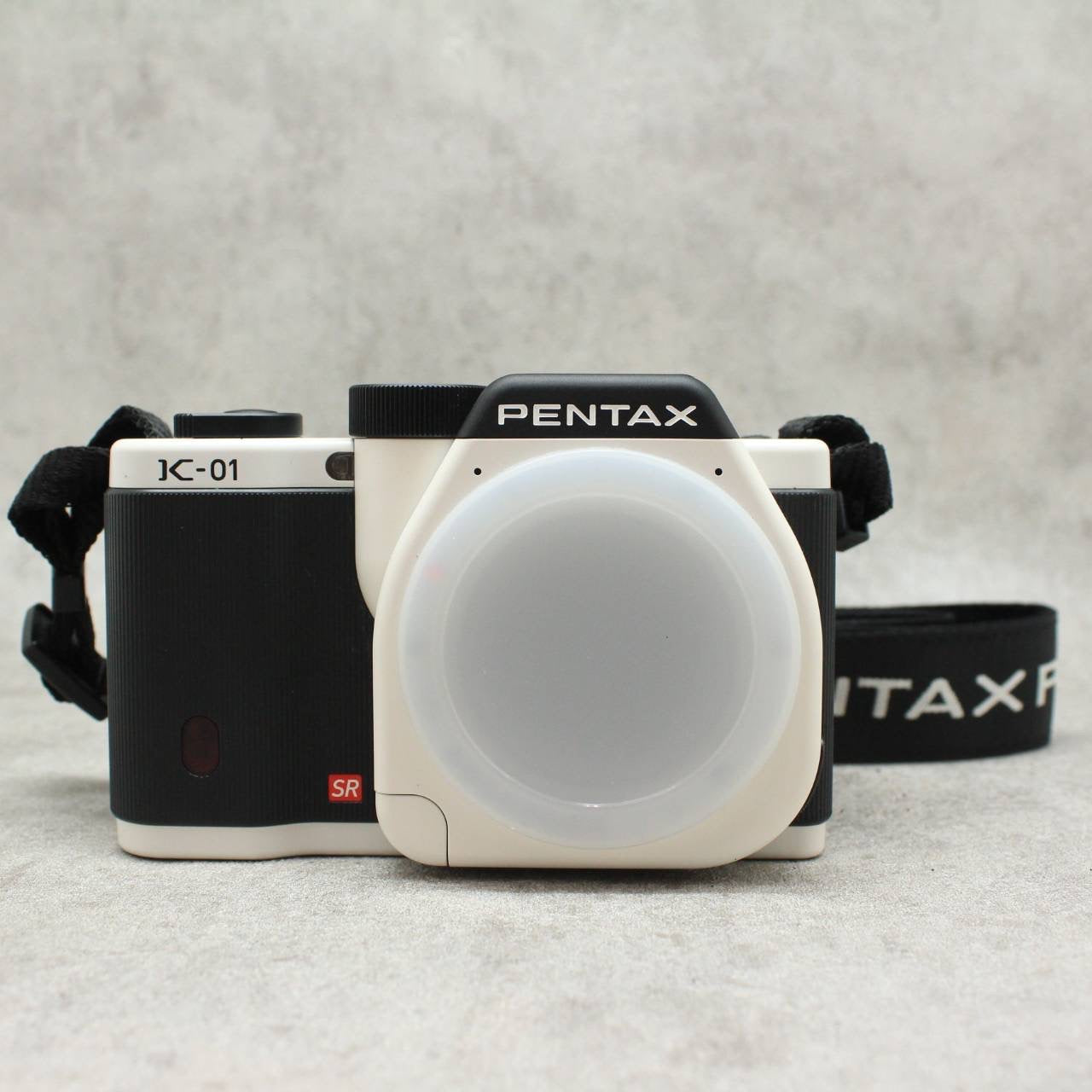 中古品 PENTAX K-01 ホワイトボディ さんぴん商会