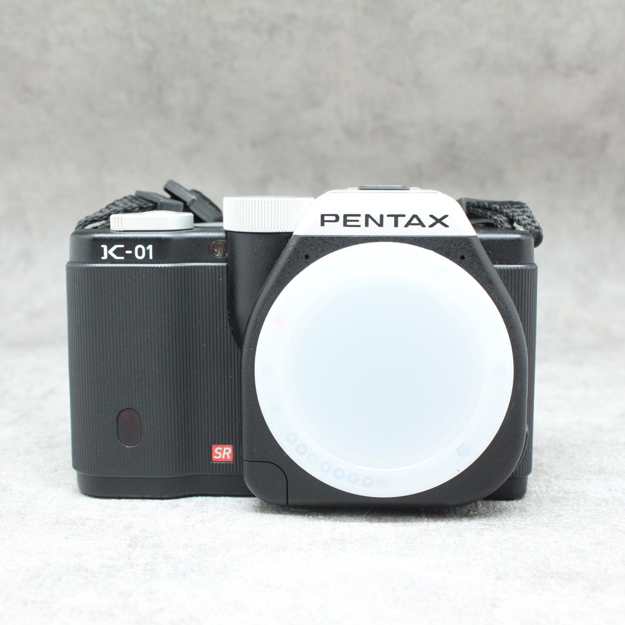 中古品 PENTAX K-01＋ PENTAX DA 40mm F2.8 ☆8月27日(土)のYouTube生配信でご紹介☆