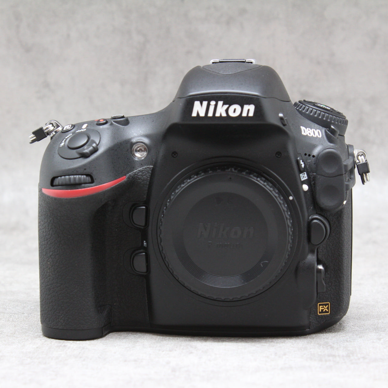 中古品 Nikon D800 ボディ + 中古品 Nikon AF-S NIKKOR 24-85mm F3.5